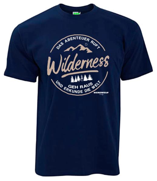 Wilderness Das Abenteuer ruft | T-Shirt, Brustdruck mittig